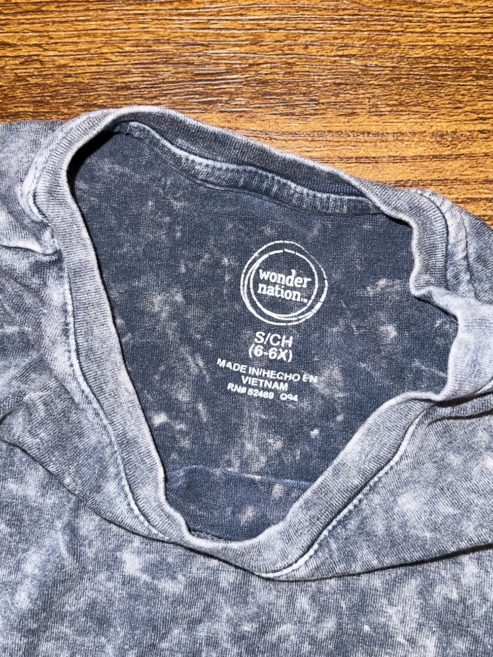 Kids Acid-Wash Gray Tie-Front Lightweight Flowy Tank Top Size S (6-6X) - Picture 3 of 3